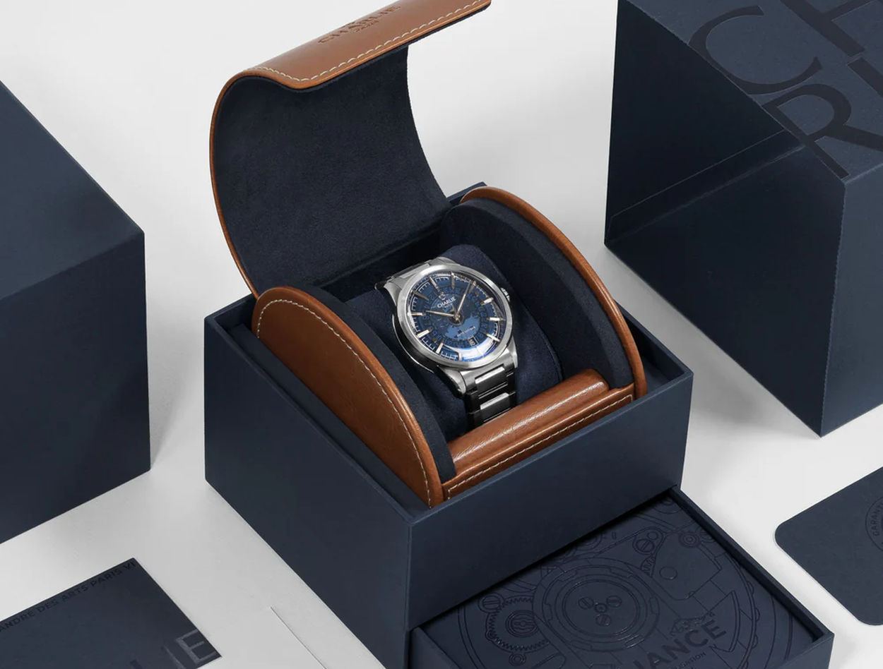 Alliance de Charlie Paris : saphir bleu ou blanc, mais en toute transparence !