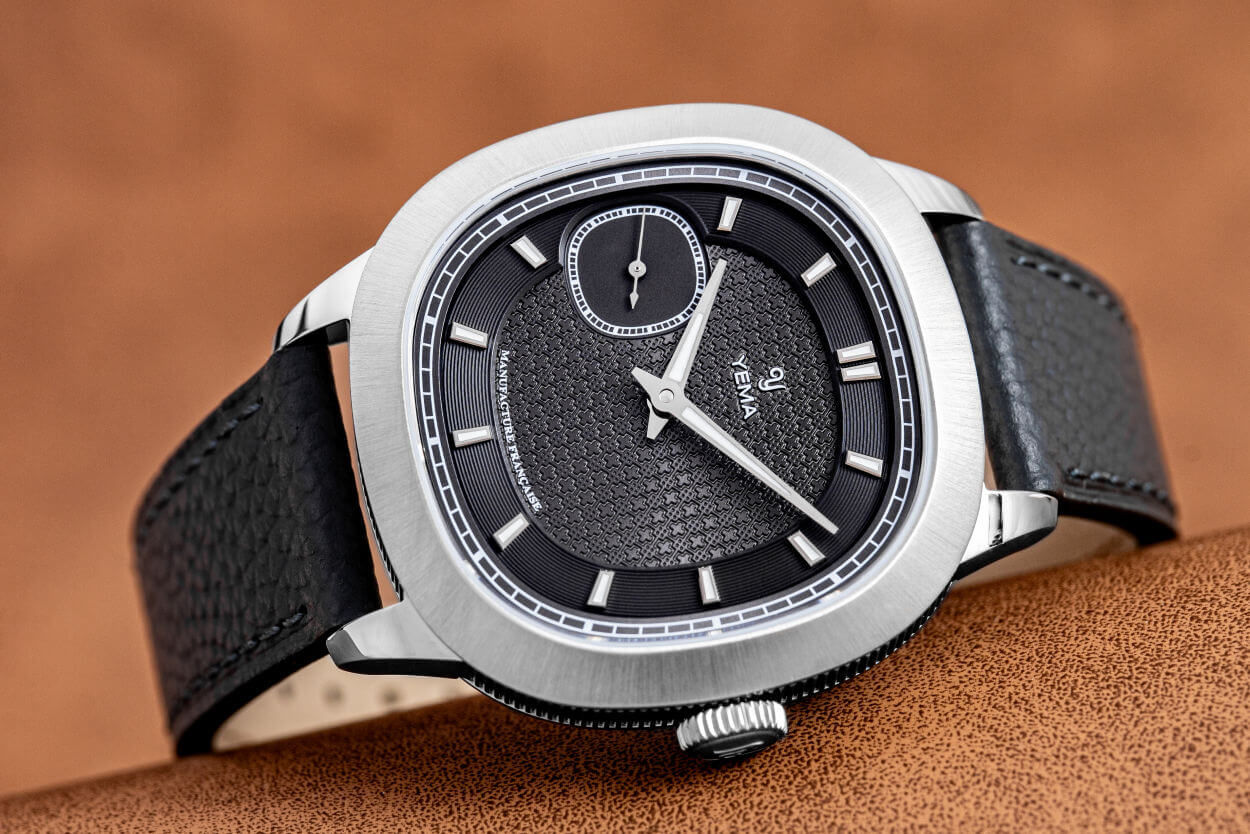 Yema Granvelle : une montre de ville chic qui sait se faire plus compacte