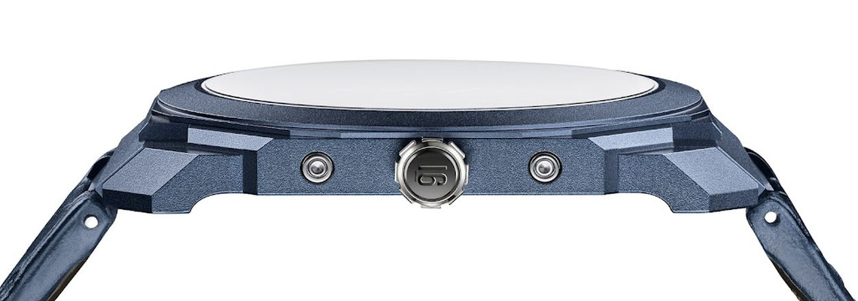 Bvlgari Octo Finissimo : un QP en titane PVD bleu monochrome