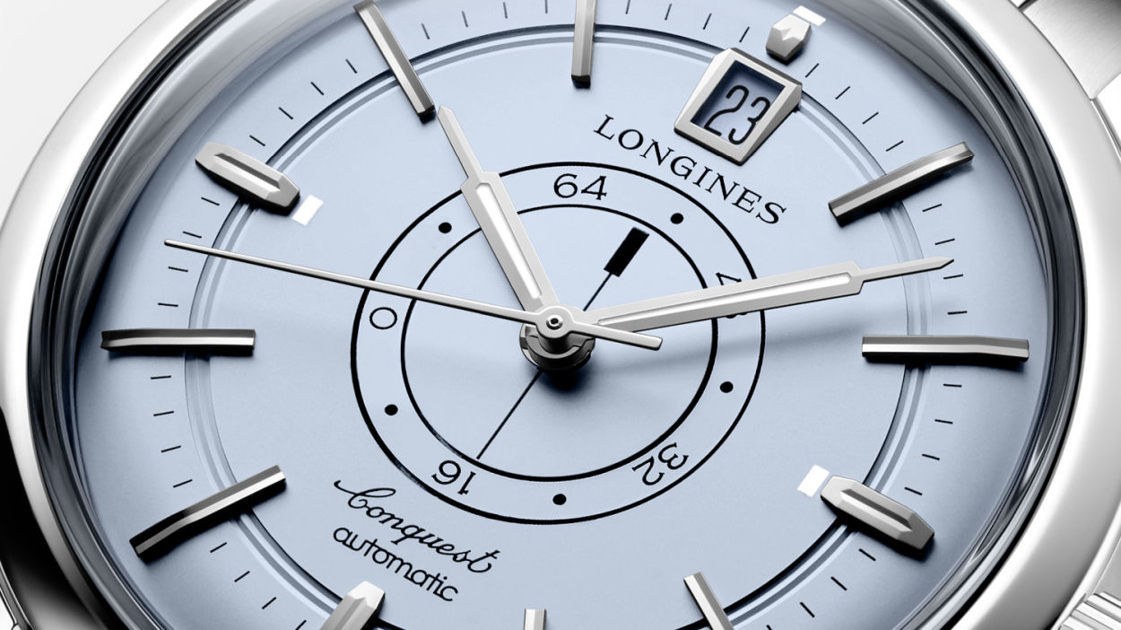 Longines Conquest Heritage Central Power Reserve : cadran bleu et réserve de marche au centre