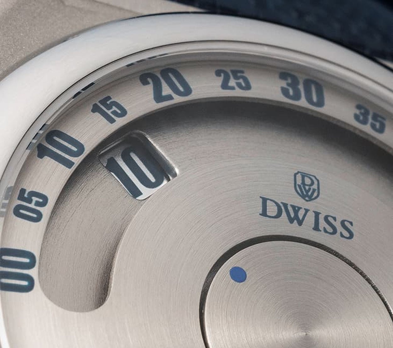 DWISS S1 Wandering Hours : l'art du vagabondage dans le temps