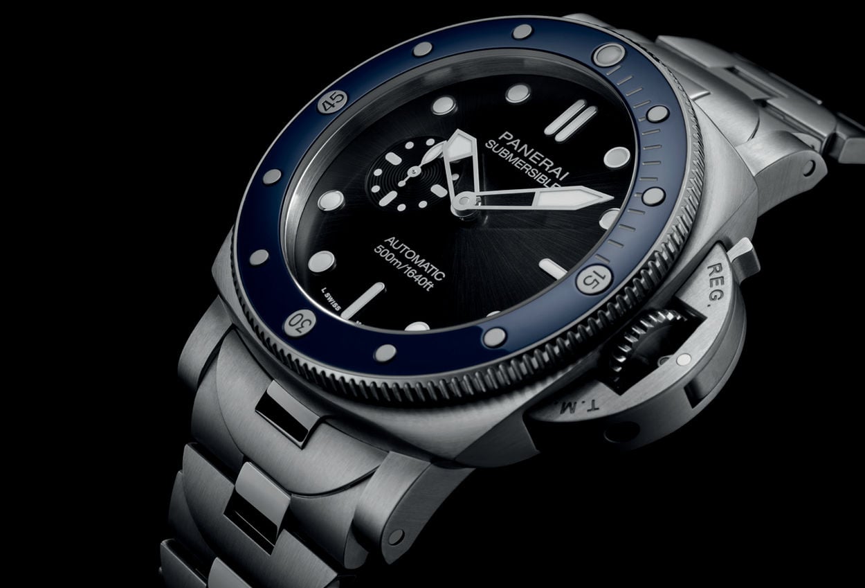 Panerai PAM01756 : la premier Submersible de 44 mm avec bracelet métal