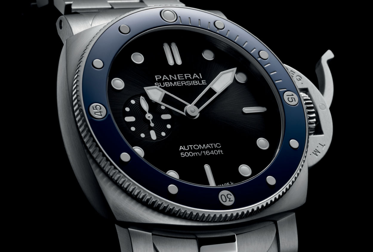 Panerai PAM01756 : la premier Submersible de 44 mm avec bracelet métal