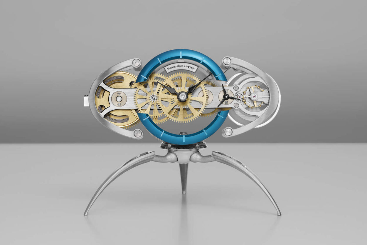 Maison Alcée x MB&F Nostromo : une horloge en forme d'alien à construire soi-même