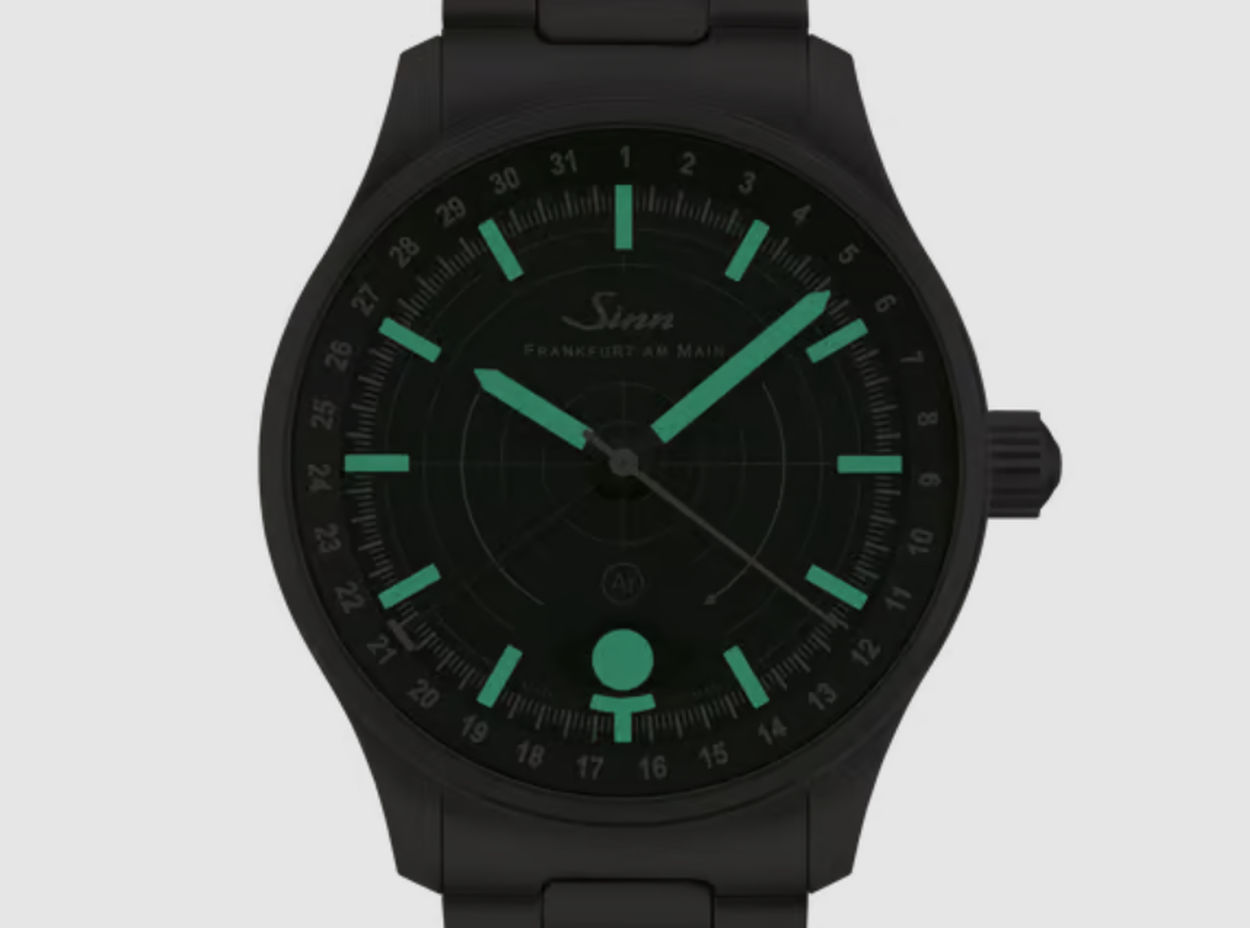 Sinn 308 Hunting Watch : quand la Lune devient indicateur de luminosité