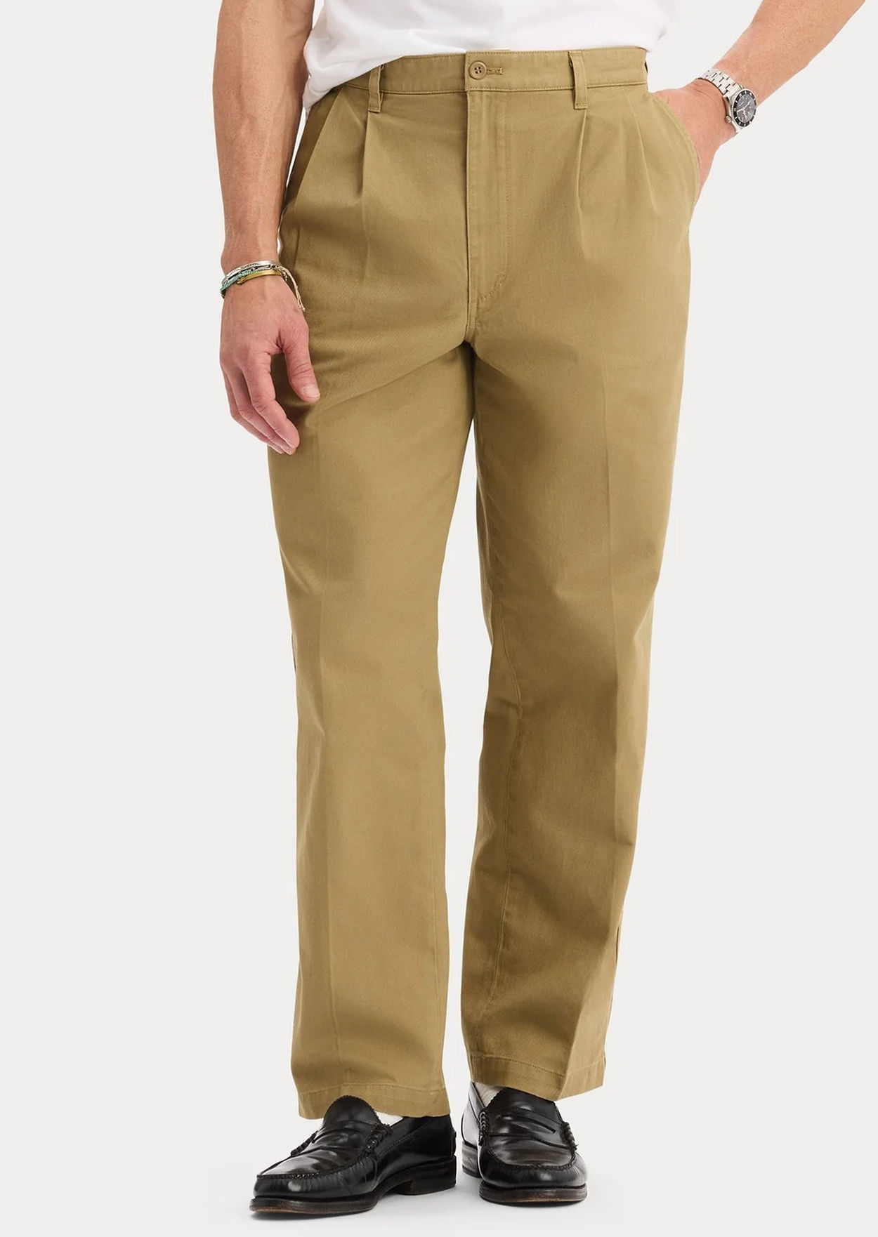 Le chino de chez Dockers célèbre ses quarante ans !