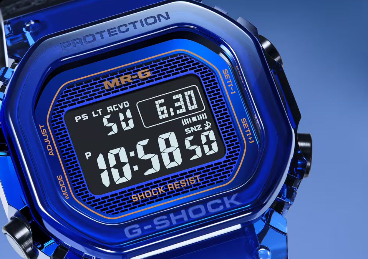 G-SHOCK MRG-D5000 Blue Sapphire : le pari fou du saphir... incassable !