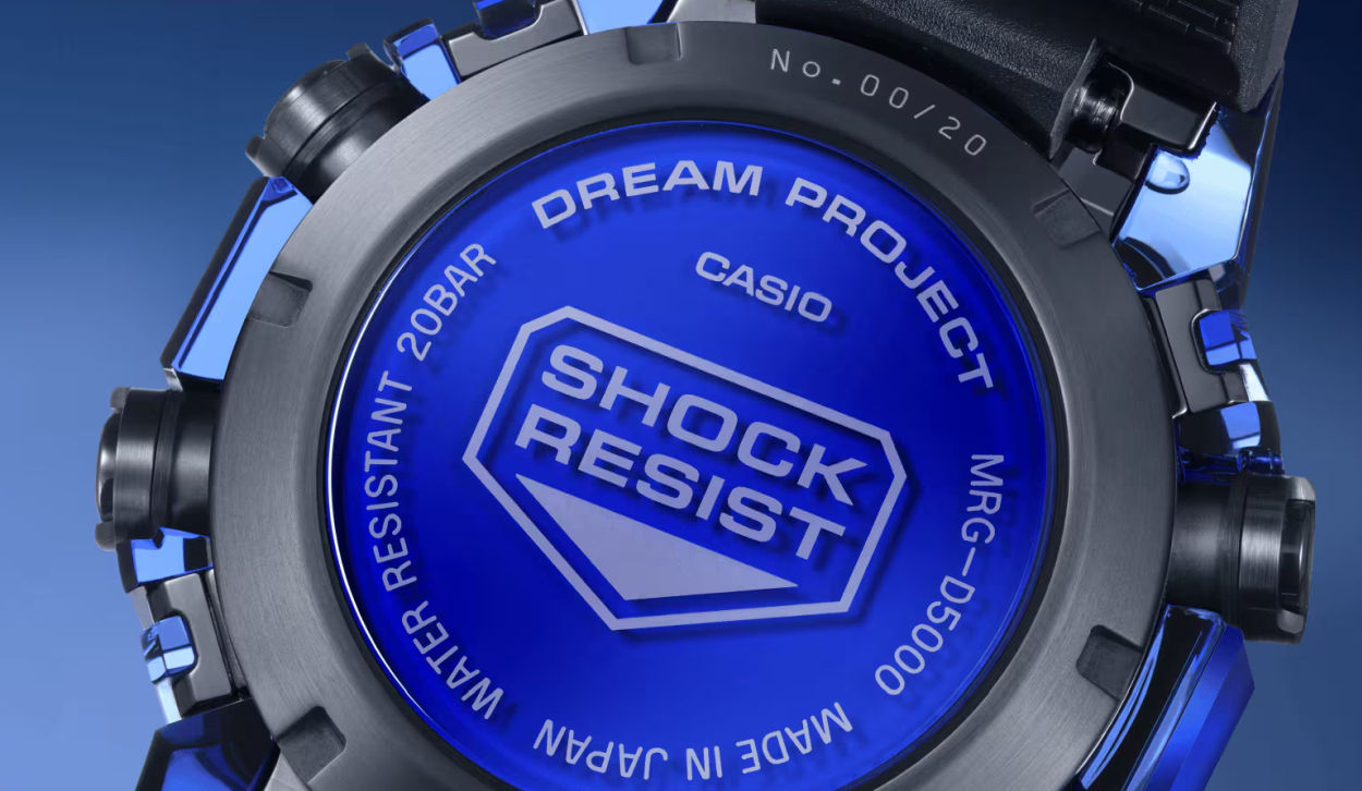 G-SHOCK MRG-D5000 Blue Sapphire : le pari fou du saphir... incassable !