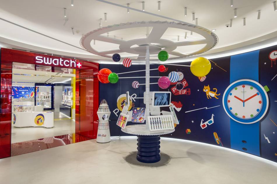 Swatch Megastore : la "deuxième montre" revient sur les Champs Elysées