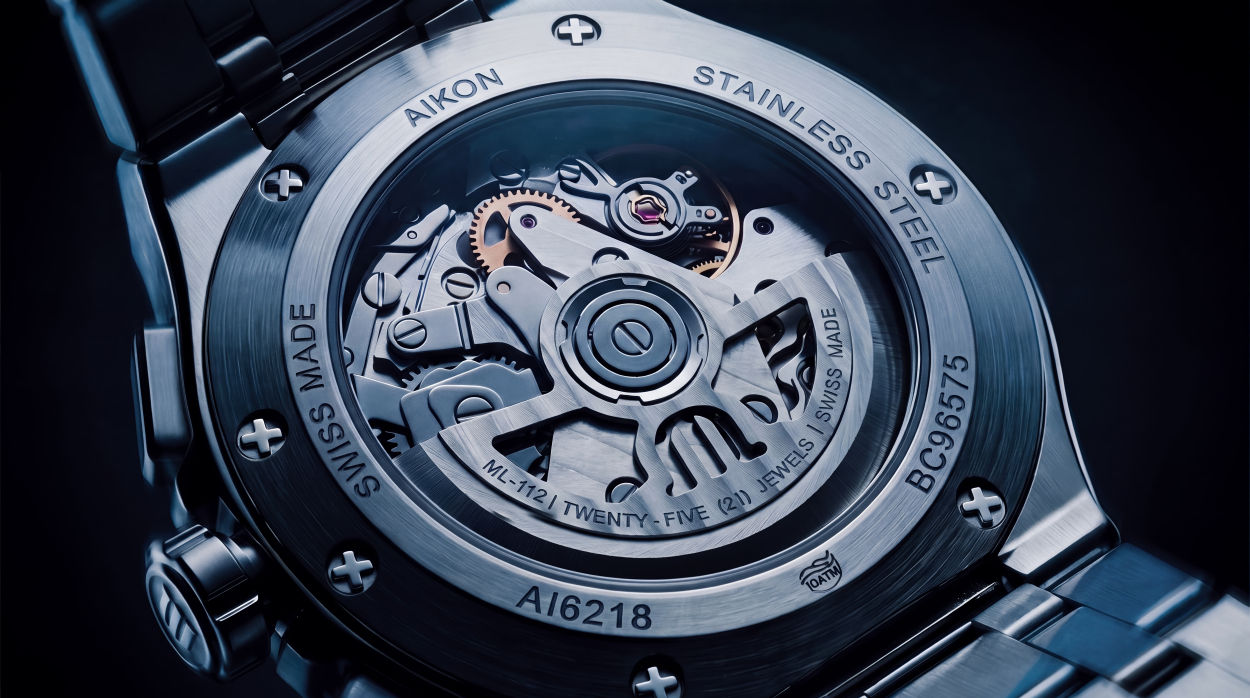 Maurice Lacroix Aikon Automatique Chronograph, une décennie de sport-chic et une nouvelle maturité