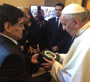 Hublot, Maradona et le pape pour reconstruire Amatrice