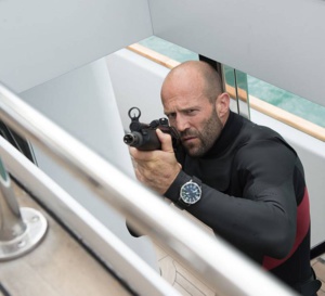 Mechanic Ressurection : Jason Statham porte une IWC Aquatimer 2000 Automatic