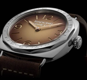 Panerai 3 Days Acciaio Radiomir : dessous dessus