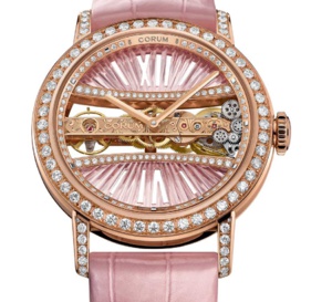 Corum Lady Golden Bridge : ronde et féminine !