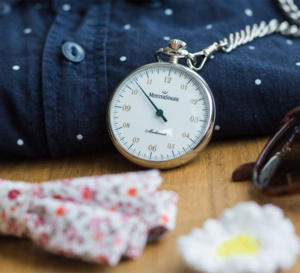 MeisterSinger Pocket Watch : le temps de l'à peu près dans la poche