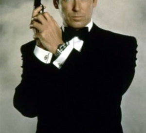Demain ne meurt jamais : Pierce Brosnan porte une Omega Seamaster Professional Demain ne meurt jamais : Pierce Brosnan porte une Omega Seamaster Professional