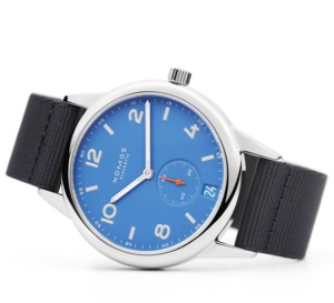 Nomos : une collection Aqua haute en couleur