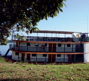 La Fondation Audemars Piguet inaugure un bateau-école sur l’Amazone