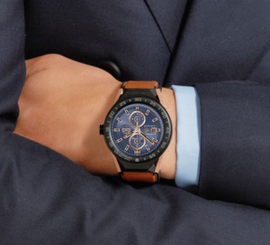 La TAG Heuer connectée Kingsman en vente exclusive sur Mr Porter