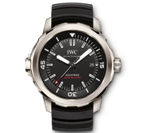 Aquatimer Ocean 2000 : IWC célèbre les 35 ans de sa plongeuse !