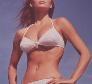 Une nana nommée Fathom : Rachel Welch porte une Breitling Copilot