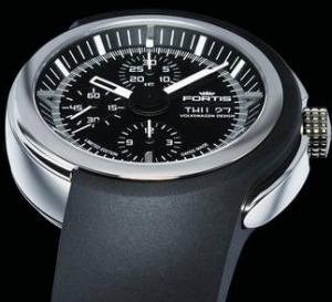 Cargo : Martin Rapold porte une Fortis Spaceleader chronograph 