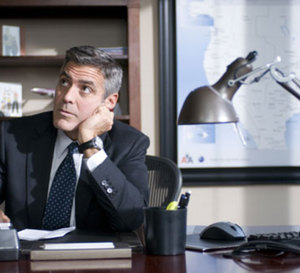 In the air : Georges Clooney porte une Omega De Ville