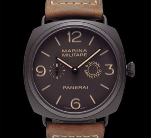 Panerai Radiomir Composite Marina Militare 8 Giorni : monochrome mais haute en couleur