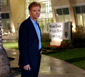 Les experts Miami : David Caruso porte une Omega Planet Ocean