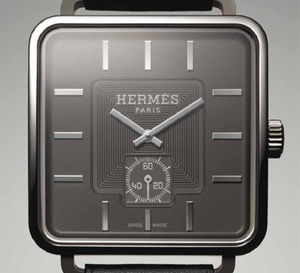 Hermès : la montre Carré H, une montre… carrée certes, mais pas totalement !