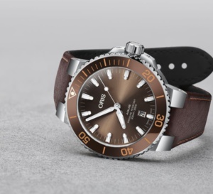 Oris Aquis Date : du brun et du vert