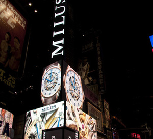 Milus donne l’heure sur Times Square à New York avec la Tirion Répétition Minutes trirétrograde