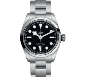 Tudor Black Bay : une version très féminine en 32 mm