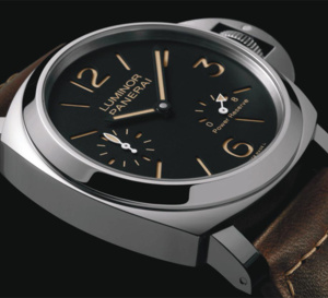 Officine Panerai Luminor 8 Days : acier ou titane ?