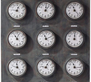 Maisons du monde : trois horloges qui proposent les heures du monde