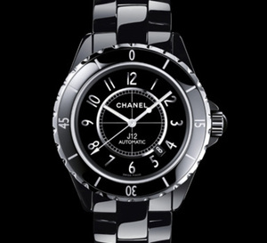 Chanel : la J12 arrive en 2011 dans une version en 42 mm