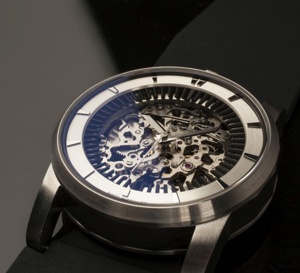 FOB R413 Silver Skeleton : exclu Royal Quartz Marais