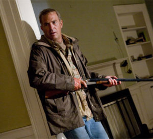 Instinct de survie : Kevin Costner porte une Luminor Panerai
