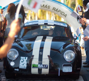 Carrera Panamerica : Frédérique Constant  accueille et récompense les vainqueurs