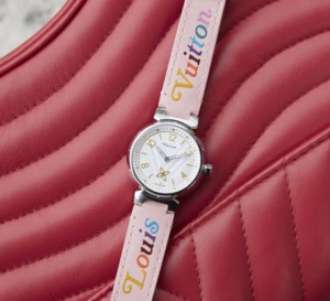 Louis Vuitton Tambour New Wave : cadran matelassé en hommage à la maroquinerie !