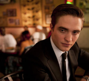 Cosmopolis : Robert Pattison porte une Chanel J12 Chromatic 41mm