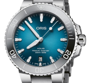 Oris Aquis Date : un cadran bleu "océan" en 39,5 mm