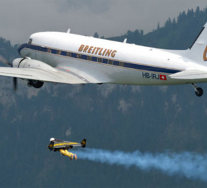 Jetman : aux premières loges depuis le Breitling DC-3