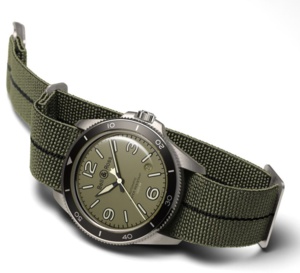 Bell &amp; Ross V2-92 Military : du kaki pour un esprit militaro-urbain