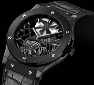 Hublot Classic Fusion Tourbillon Squelette Black Ceramic : design et contemporaine