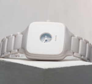 Rado True Square Formafantasma : trou d'heure