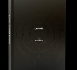 Chanel J12 Automatic : N. Foulkes retrace le fabuleux destin de la première montre noire et mixte