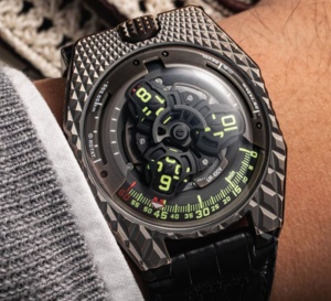 Urwerk UR-100V "T-Rex" : hora tyrannosaurus