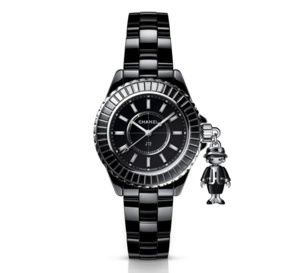 Chanel Mademoiselle J12 : montre à pampille