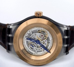 « Diaphane One Turning Gold » : Swatch se lance dans l’univers des montres de luxe